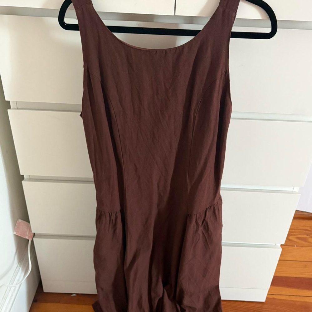 Elegant Brown Sleeveless Dress